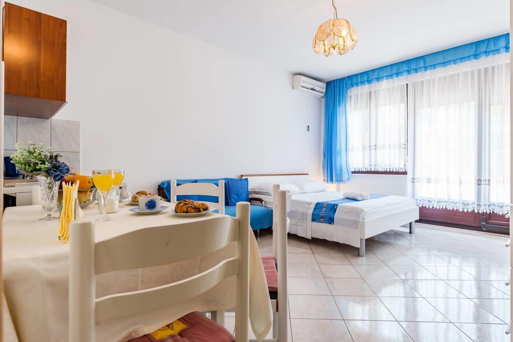 Apartments Silvi Podstrana Extérieur photo